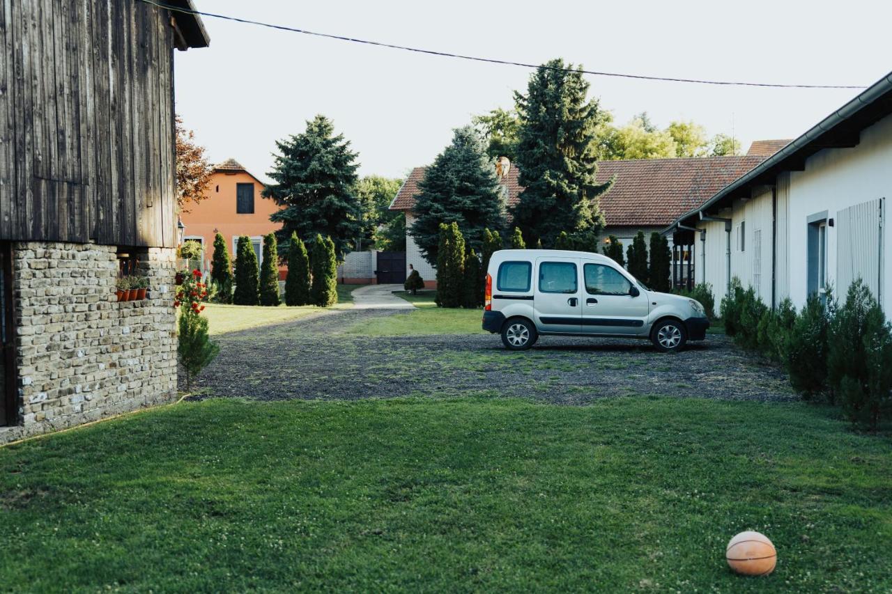 Dumalux Apartment 수보티차 외부 사진